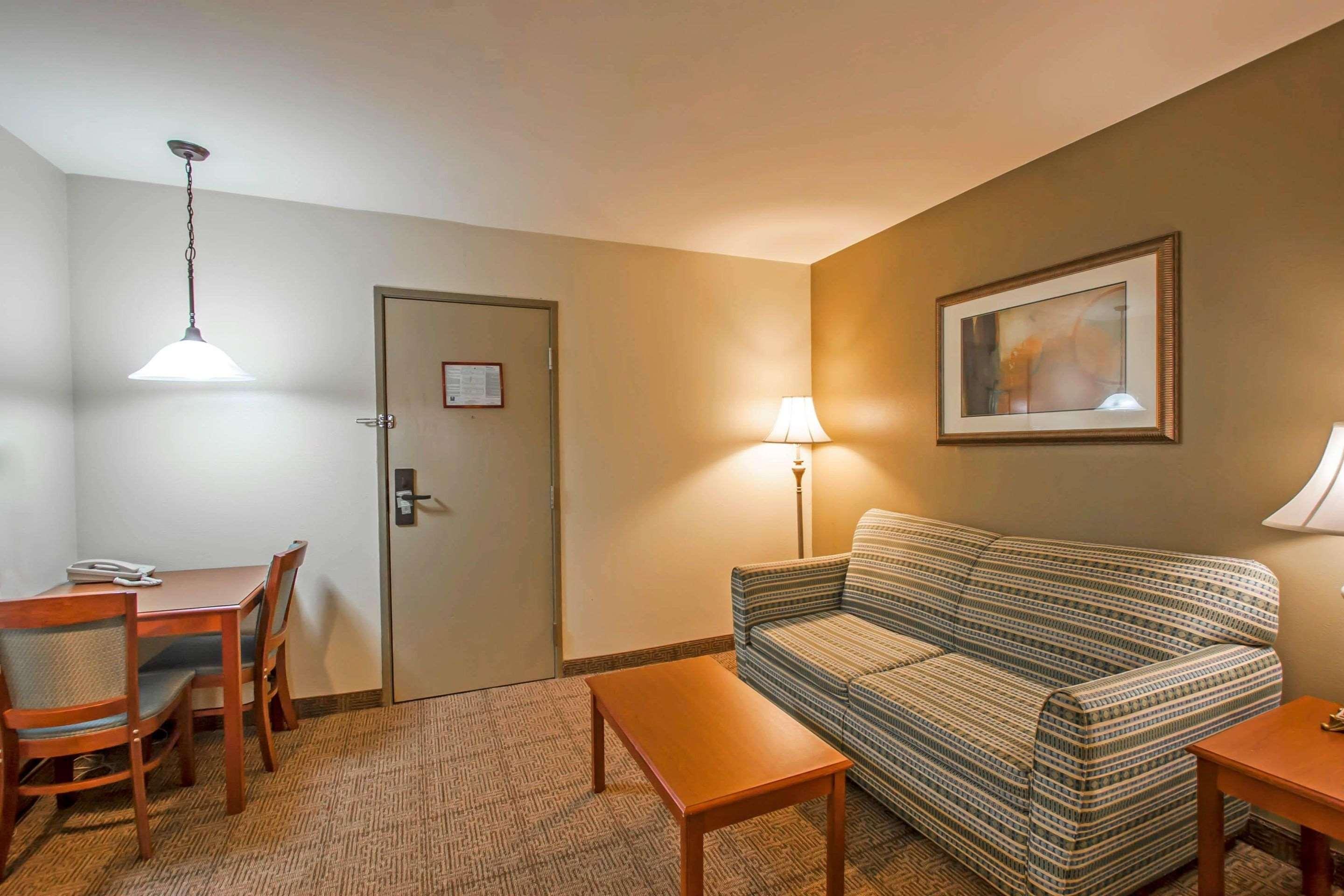 Quality & North 3* Germantown