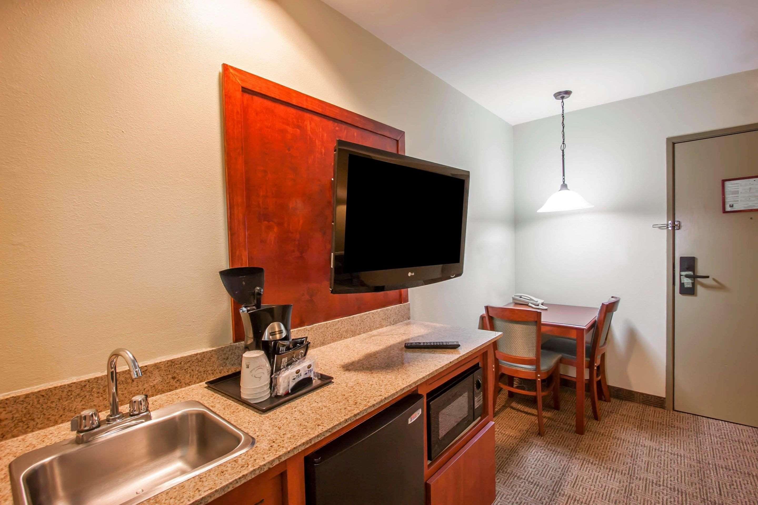 Hotel Quality & North 3*
